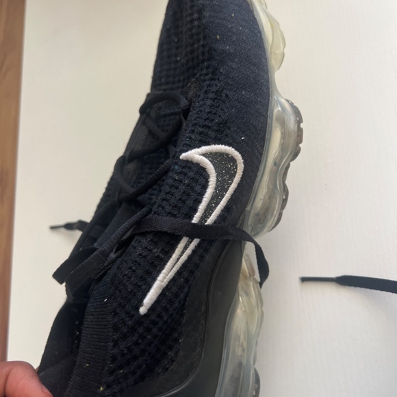 Vapor maxes